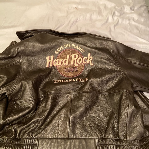 Brown Hard Rock Indianapolis Save The Planet - Picture 1 of 4